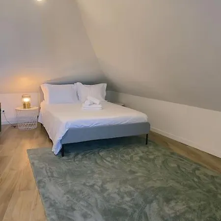 Graceful Tejo 204 * Lisboa